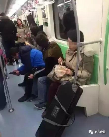 娱乐吃瓜酱上海地铁